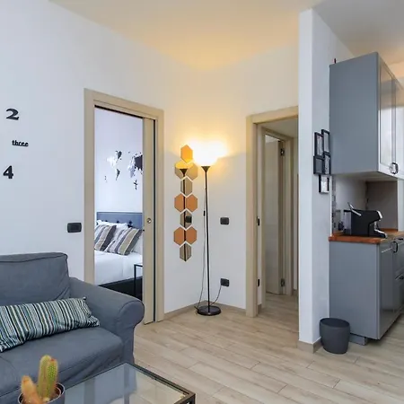 Appartement Xenia - 2 In Via Serio 2 *