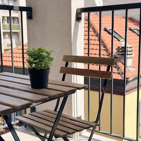 New Modern Flat 10 Min Duomo In A Quiet Area * Milão