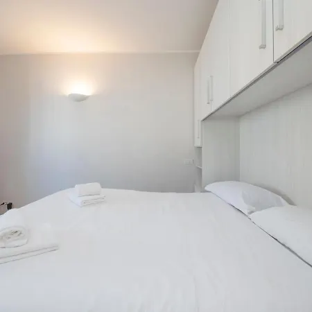 Apartman Xenia - In Via Monte Palombino 2