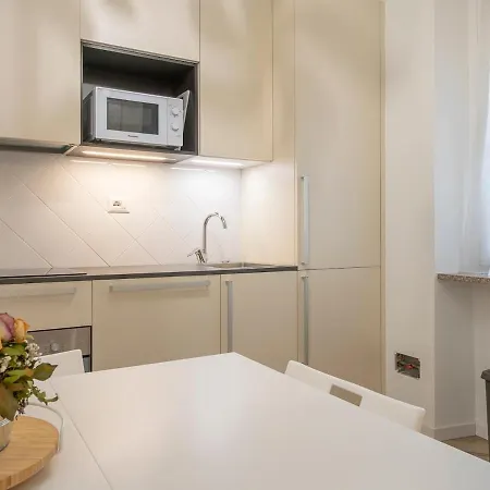 Apartman Xenia - In Via Mercato 24 *