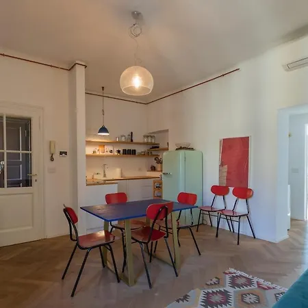 Xenia - 2 In Pietro Custodi 10 Apartamento