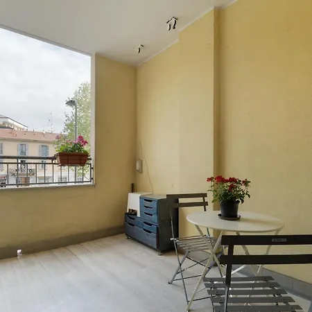 Apartamento Guesthost - Casa 14 - Certosa Terrace Flat X4 Milão