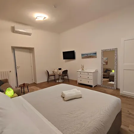 Monolocale 4 Posti M2 15 Minuti Dal Duomo * Milão