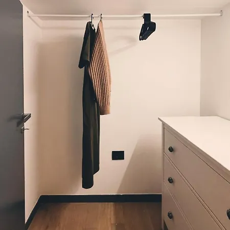 Апартаменты New Stylish 80sqm Near Parco Sempione Милан