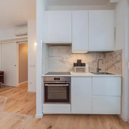 Apartman Xenia - 2 In Via Breno 1