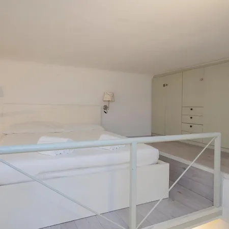 M3 Modern Open-plan Space Close To The Metro ميلان