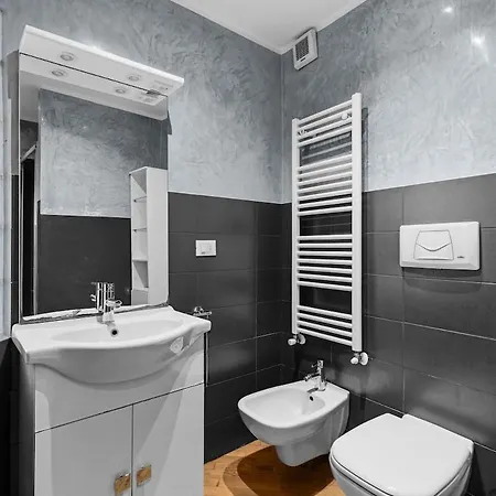 Elegant Loft Con Giardino In Citta - Scooter Park *