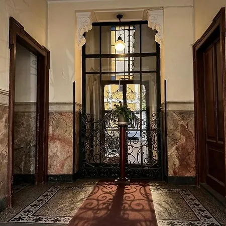 Elegante In Centro A Milano
