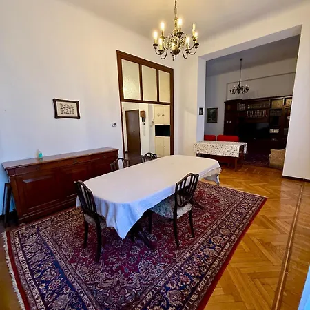 Elegant In Tortona Design District