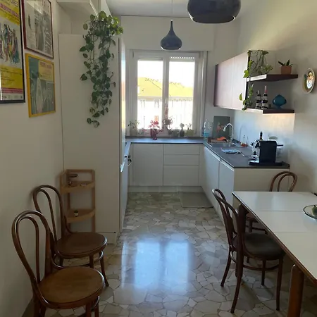 شقة Luminosa Con Balcone A Porta Vittoria *