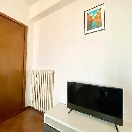 Appartamento 10 Minutes From The Cathedral- Metro 100 Meters Away