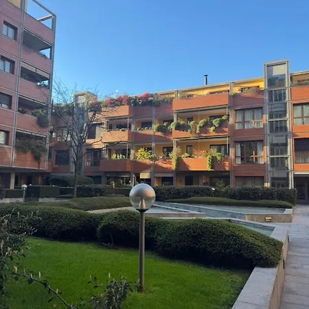 Casa Tesa Prestigious In The Center Milão