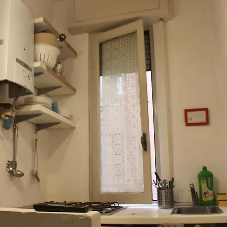 One-bedroom Flat 500m Gorla M1