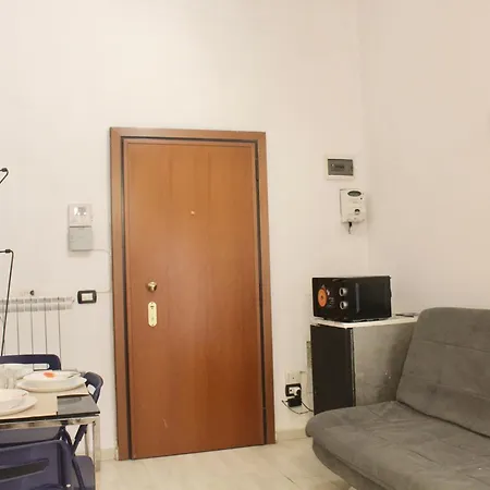 One-bedroom Flat 500m Gorla M1 Appartamento Milano