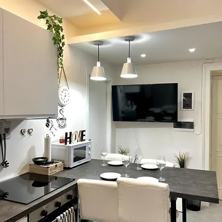 Elegant And With Terrace, 15 Min From Navigli And The Center