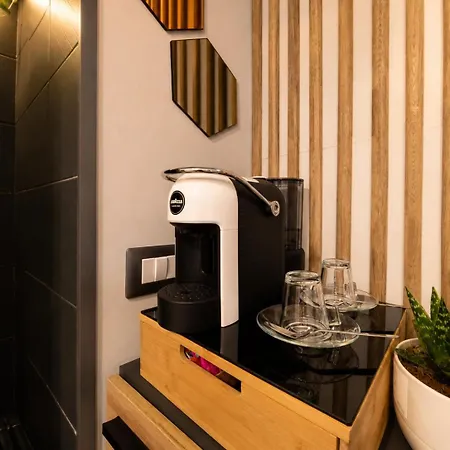 Zona Navigli Design Loft , Proiettore Schermo 80