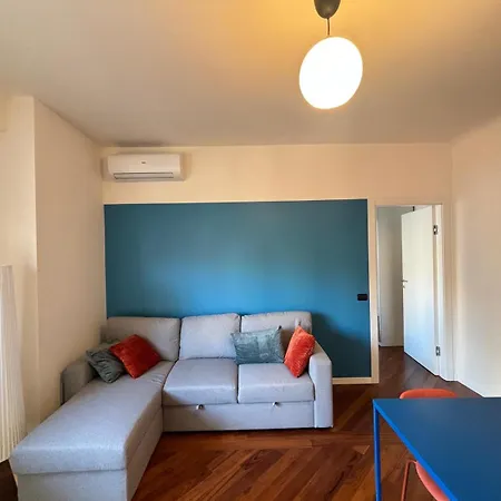 Apartment Design, Light & Comfort In