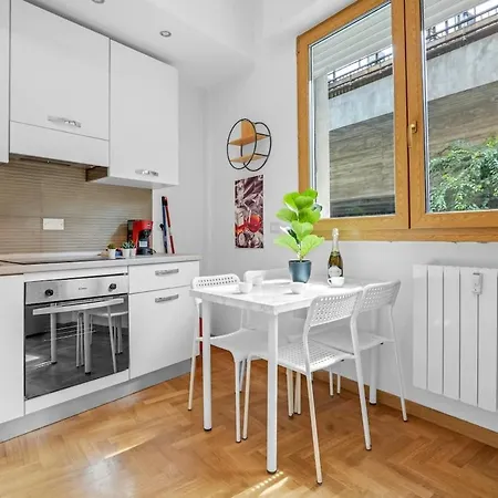 Appartement Modern With Air Conditioning Milaan