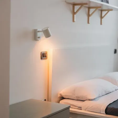 Apartamento Elegant Designer In The Navigli District Milão