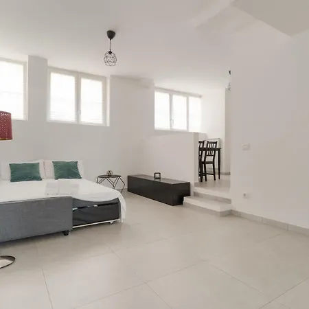 Guesthost - Comfy X4 Tolstoj Mm4 *