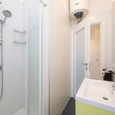 Apartamento Comfort Just A Stone's Throw From The Subway Milão