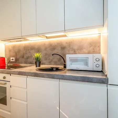Appartamento Fogazzaro 8 Milano
