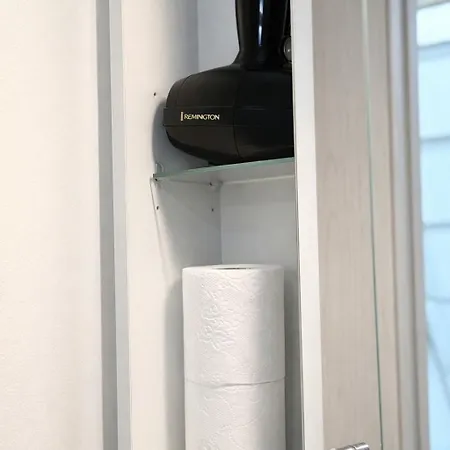Tiny Cinema Loft - Milan's Smallest شقة