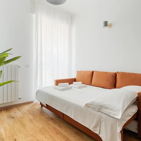 Guesthost - Modern X4 In Porta Romana Apartamento *