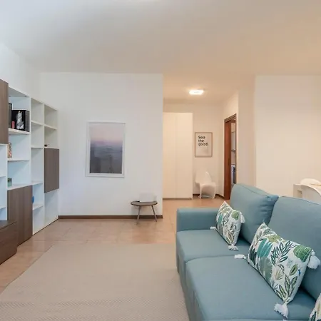 Xenia - 4 In Via Cassano 14 Apartman *