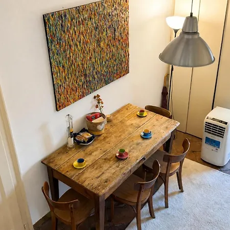 شقة Navigli Art Apartment- M2 Porta Genova *