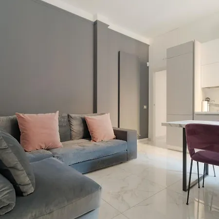 - Corso Buenos Aires Spazioso Bilocale Διαμέρισμα