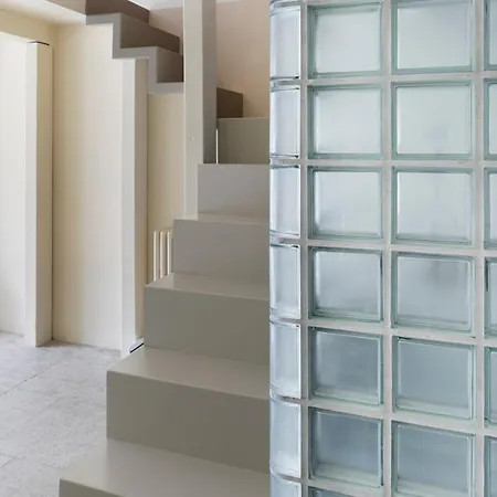 Creative Design Loft In Citta Studi