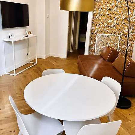 Big Design Portello شقة *
