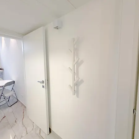 Διαμέρισμα Accogliente Loft Su Due Livelli A - Metro M1 *