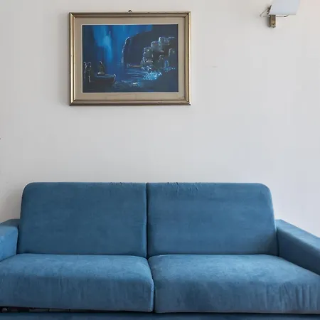 Salasco 40 - Trilocale In Porta Romana Con Garage *