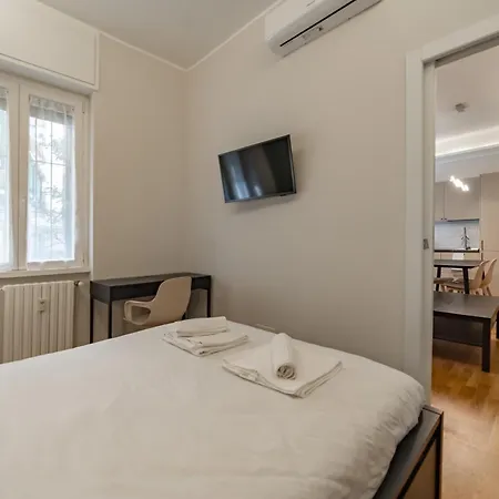 5 Min Car From Station, With 2 Bedrooms