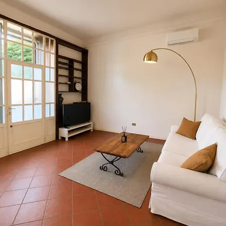 Διαμέρισμα Private Garden & Free Parking - 2 Bedroom *