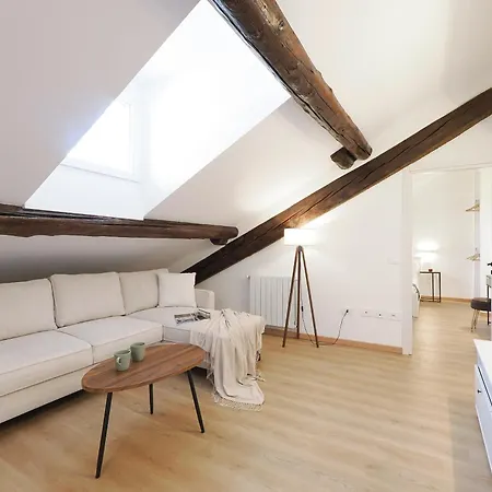 Appartement Contempora - Charming Mansarda - Porta Venezia & Buenos Aires *