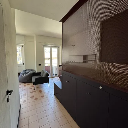 Moderno Monolocale Con Balcone E Parcheggio 207 Appartamento