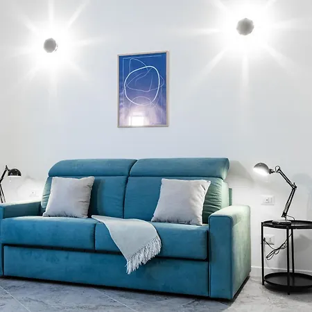 8 Min Walk From The Station, Designer Flat * Milão