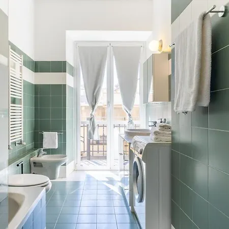 Apartman Duomo 15 Min Walk - Historic Center - 2 Bedrooms With Terrace Milánó
