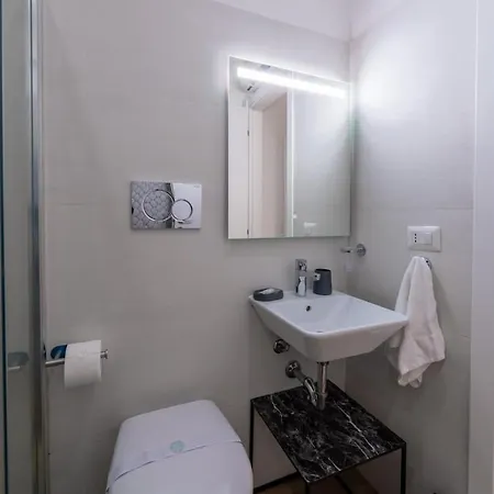 M3 And M4 - Premium Design Porta Romana Apartamento