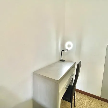 Famagosta Home, Navigli Style, In Contesto Silenzioso E Vicino M2 Famagosta, Direttamente Per Navigli, Stazione E Assago Forum Appartement *