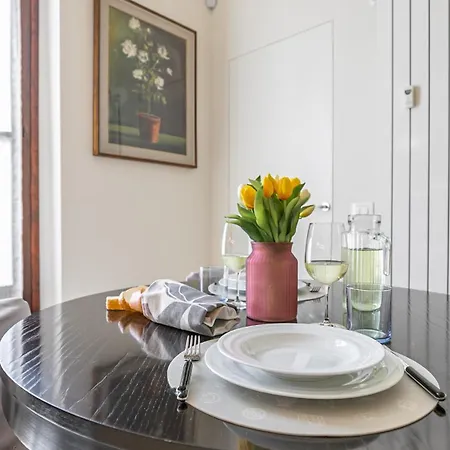 Italianway Comfort - Mezzofanti 9 * Milánó