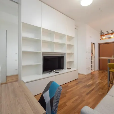 Xenia - 2rooms In Via Ampere 102 * Mediolan