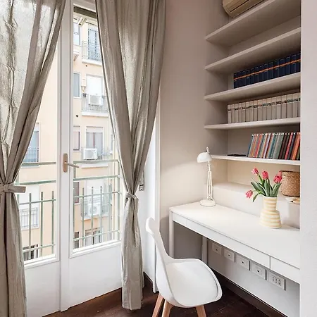 In The Heart Of Milan, Just A Short Walk From The Duomo! ميلان
