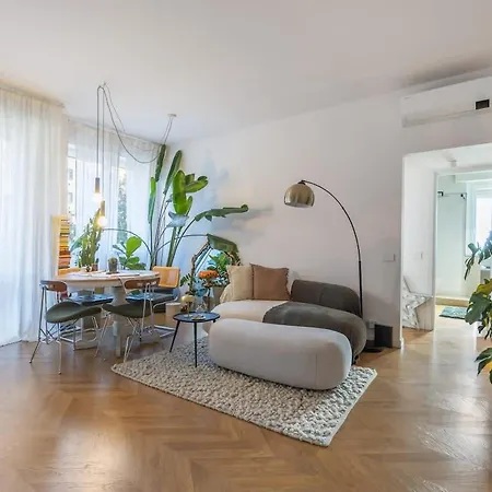 شقة Jungle Hideaway - 2 Min To Metro For Duomo ميلان
