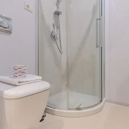 Apartman Urban Nest Porta Venezia - Posto Auto Incluso *
