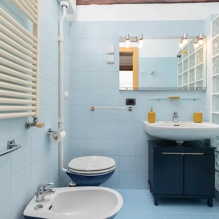 Elegant Attic Loft W Privateterrace Ac & Fast Wifi Apartamento *