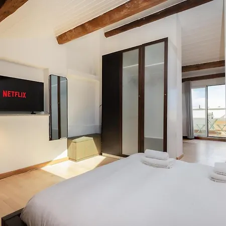 Apartamento Elegant Attic Loft W Privateterrace Ac & Fast Wifi *